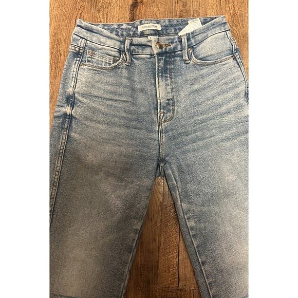 Good American CURVE FITTED HIP & THIGH -STRAIGHT LEG -Distressed KNEES SIZE 2/26 - Picture 6 of 11